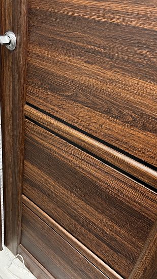 Межкомнатная дверь  